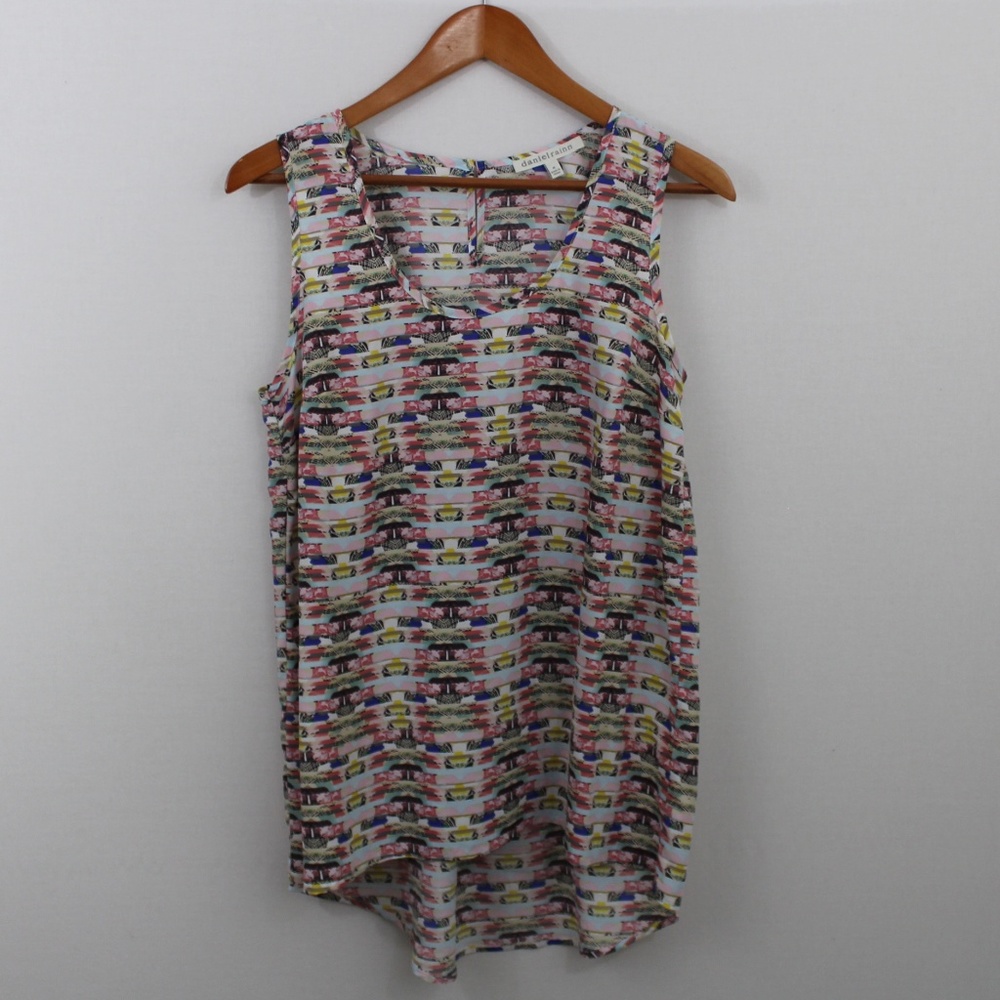 💥Daniel Rainn Tribal Like Print Tank Top